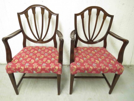 4535 - 2 kresla anglie 1980 stabilni  bytovy stav  1 kus 2 300 kc  1 X PRODANE